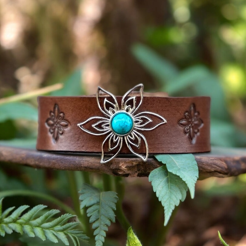 IRIS BRACELET